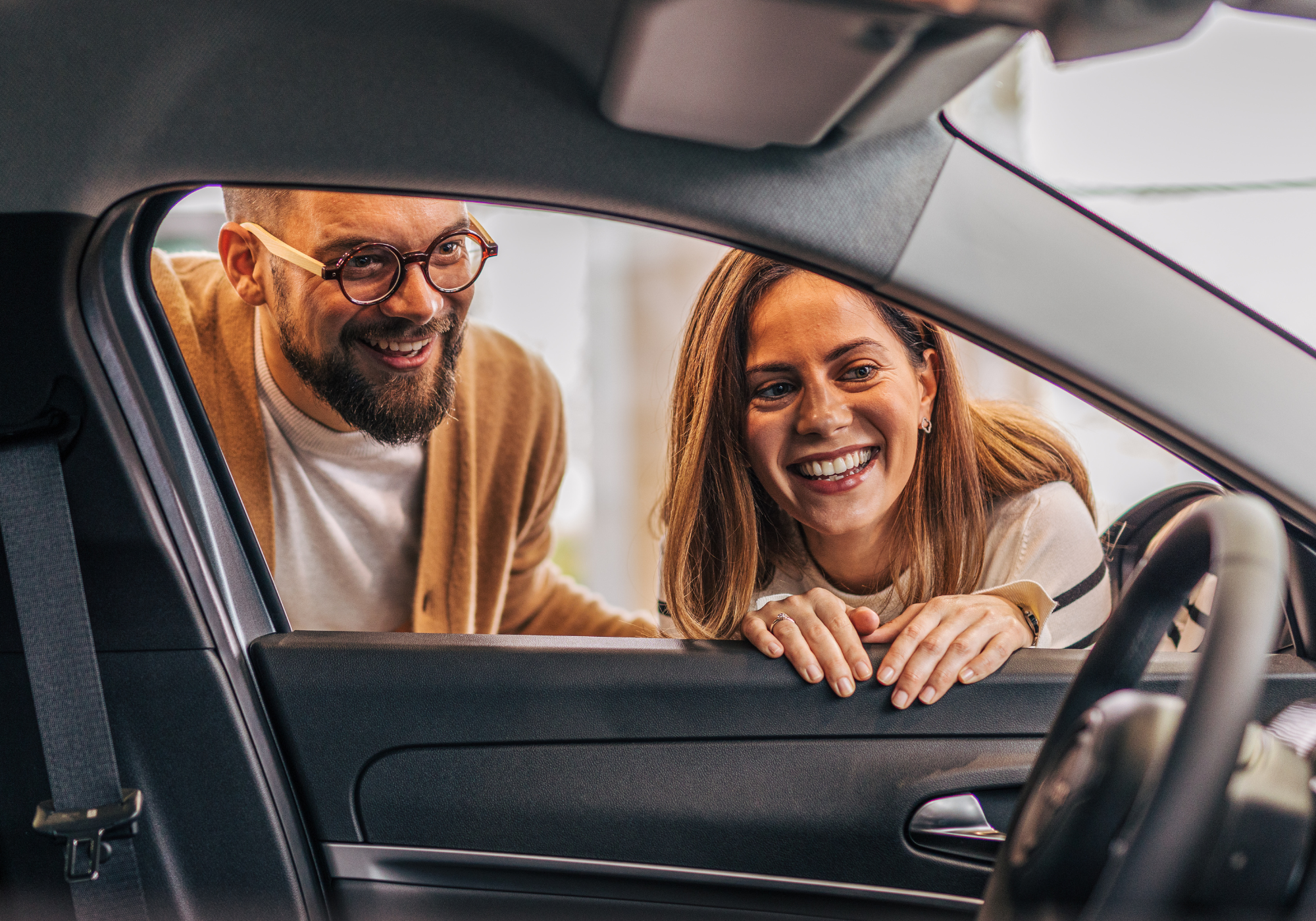 couple car shopping